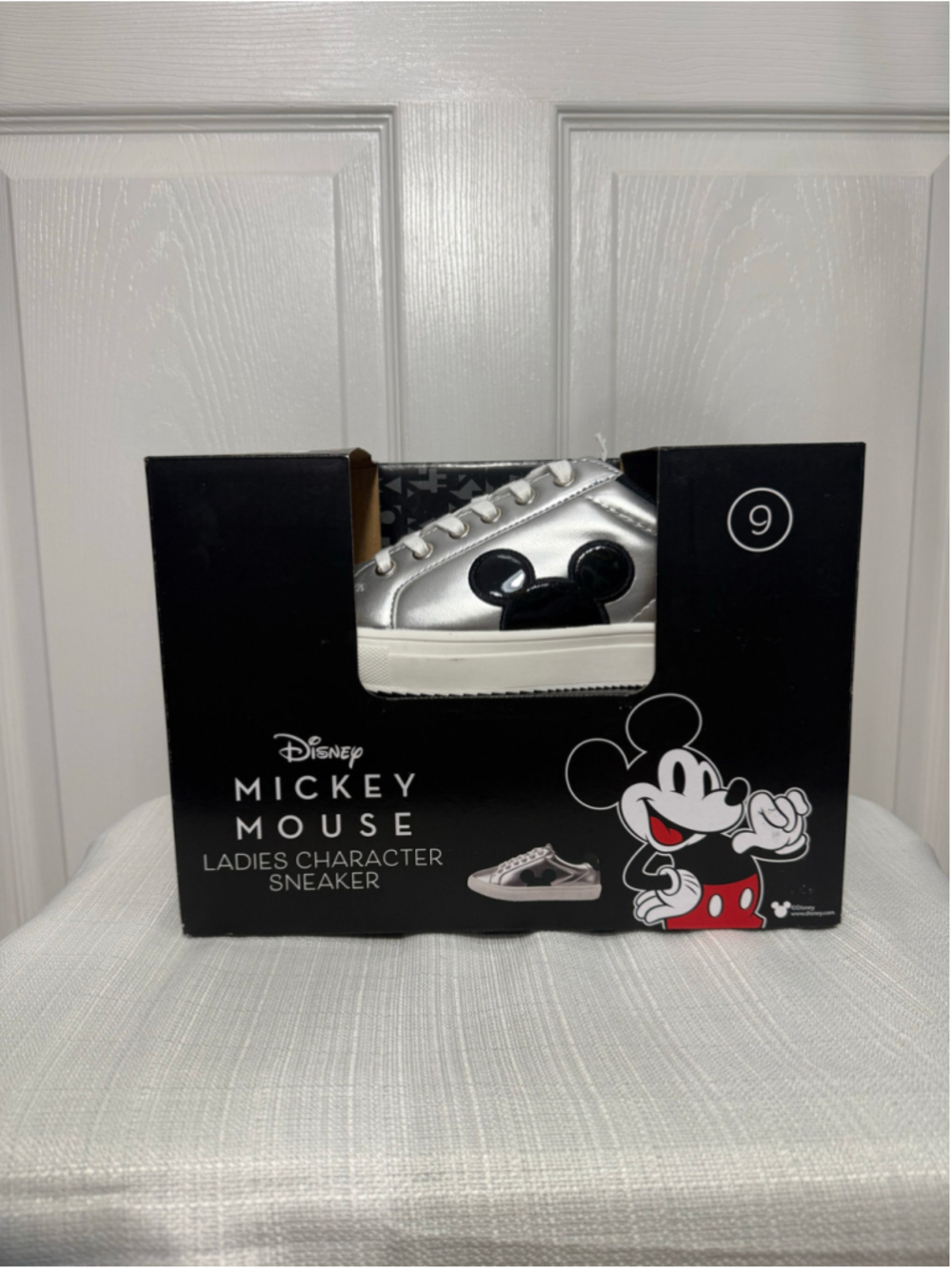 Disney Women's Mickey Mouse Sneakers Silver Black Size 9 NWT